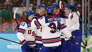 杏彩体育热点聚焦:与女队相同剧情!冬奥冰球-美国男队加时赛2-1绝杀加拿大夺金